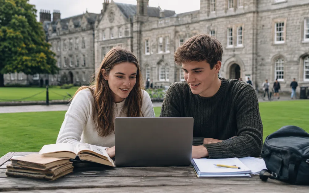 Estudantes portugueses na Irlanda