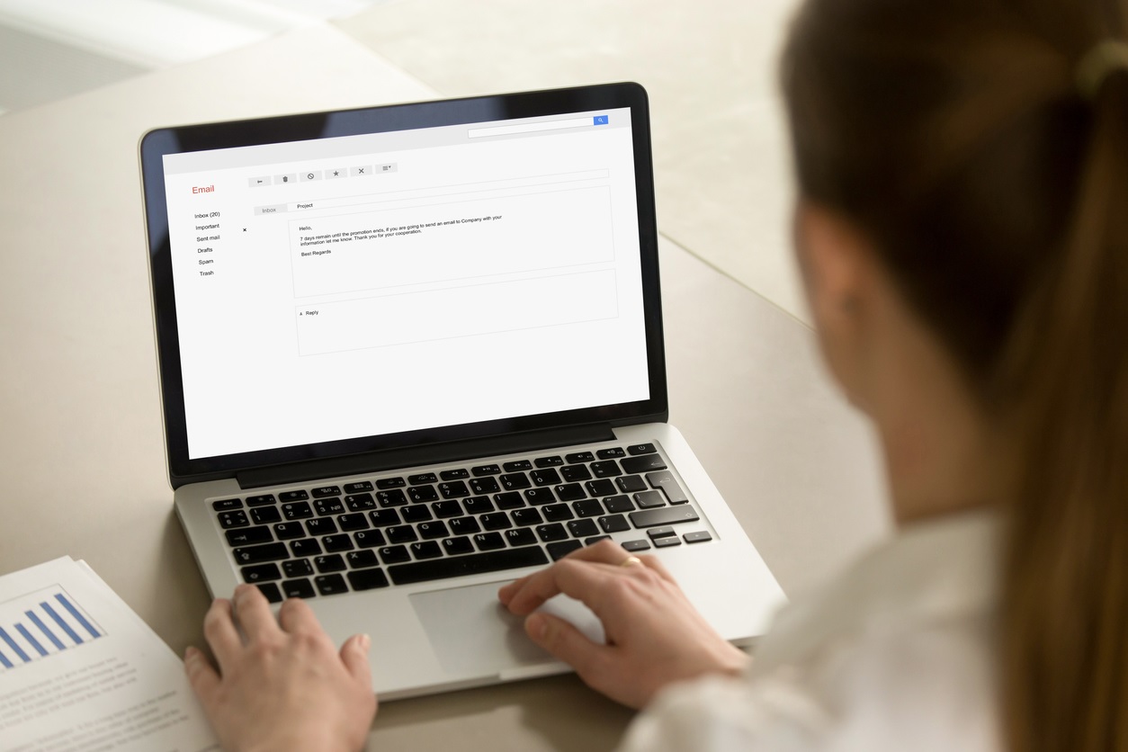 Escrita Profissional Clara: Emails, Relatórios e Mensagens